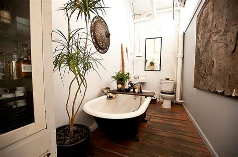 See more ideas about industrial bathroom, bathroom design, industrial bathroom design. 10 Fabulous Bathrooms with Industrial Style