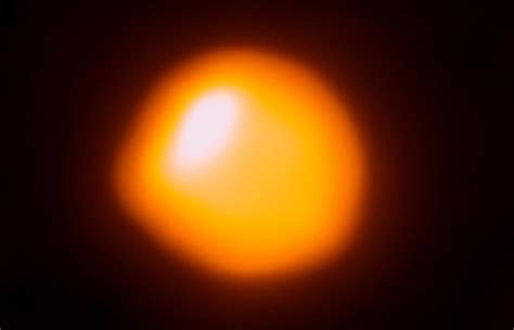 Scientists Find Out When Red Supergiant Betelgeuse Will Become A