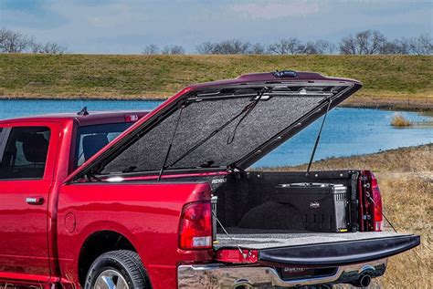 Undercover® Uc3088s Elite Lx™ Hinged Tonneau Cover