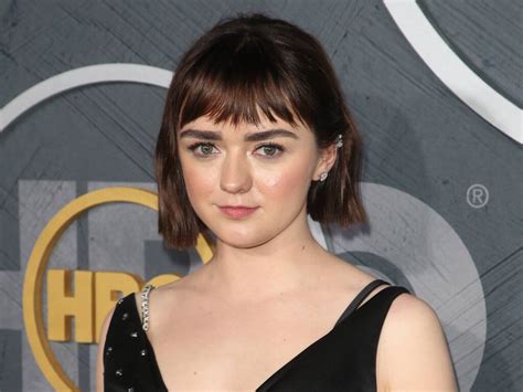 Maisie Williams Opens Up About Traumatic Relationship With Father