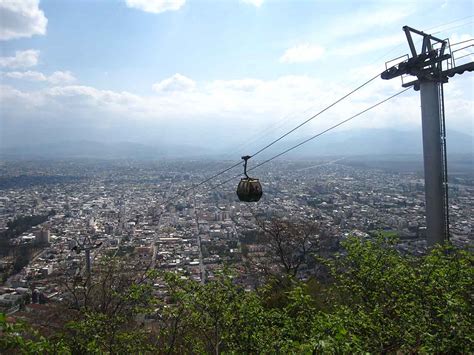 El proyecto contempla la construcción de un sistema de transporte seguro y eficiente con conectividad a estaciones del metro y metrobús. Estas serán las 4 líneas de Cablebús que tendrá CDMX ...