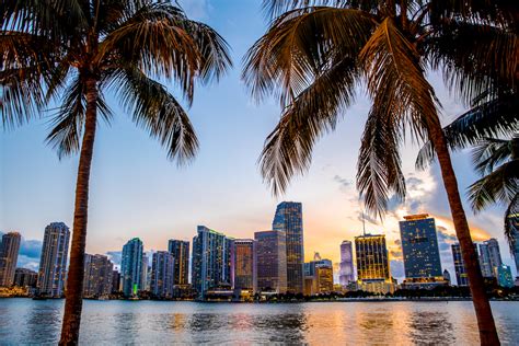 12 Pros And Cons Of Living In Miami Florida Landing