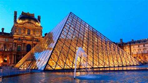 Museo Del Louvre Cierra Sus Puertas Por Aglomeración De Turistas