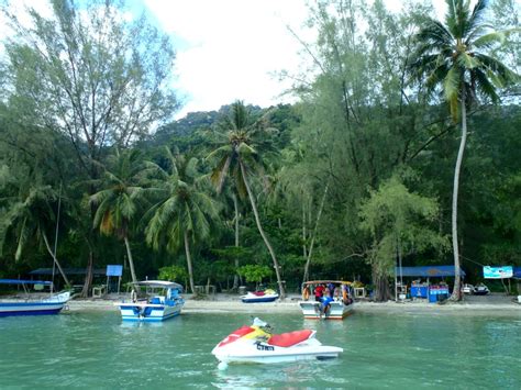 Don't miss it out your malaysia itinerary! Monkey Beach at Penang National Park Penang, Malaysia ...
