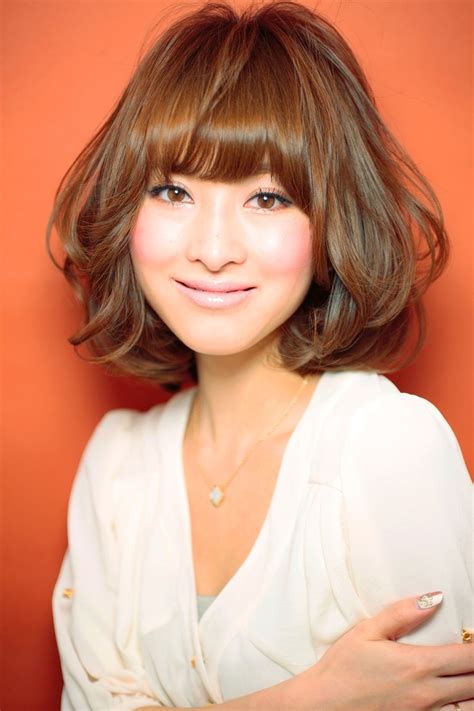 It sharpens ones features and makes them look trendy and charming. 14 Prettiest Asian Hairstyles With Bangs For The Sassy ...