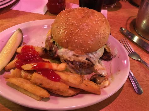 Smokehouse burger at Texas Roadhouse...😀😀😀😀 | Burger, Burger recipes, Food