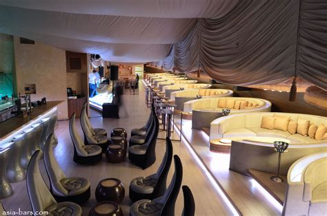 SULTAN LOUNGE- opulent lounge & club at Mandarin Oriental in Kuala Lumpur | Asia Bars & Restaurants