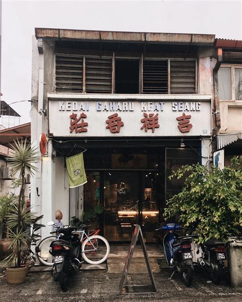 the alley cafe penang