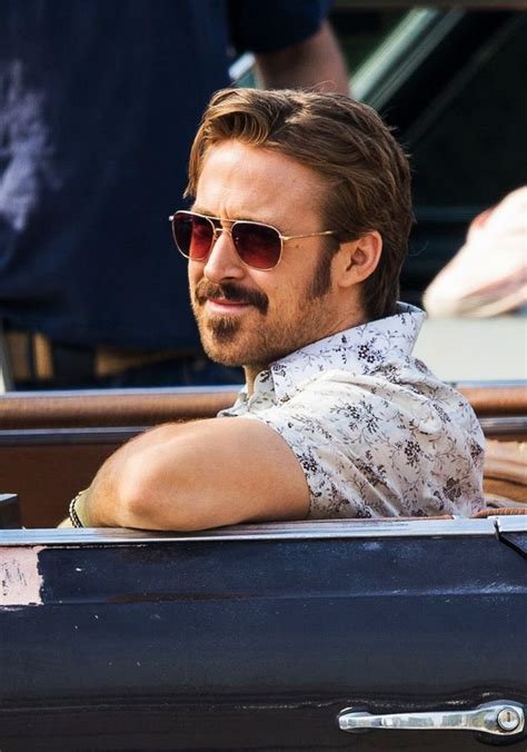 Daily Ryan Gosling On Twitter Ryan Gosling On The Set Of The Nice Guys 2016
