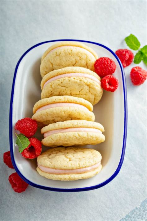 Raspberry Cream Sugar Cookie Sandwiches The Novice Chef