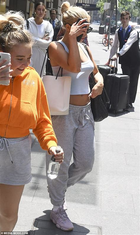 Tammy Hembrow Emerges Barefaced And Braless In A Baggy Sweats As She