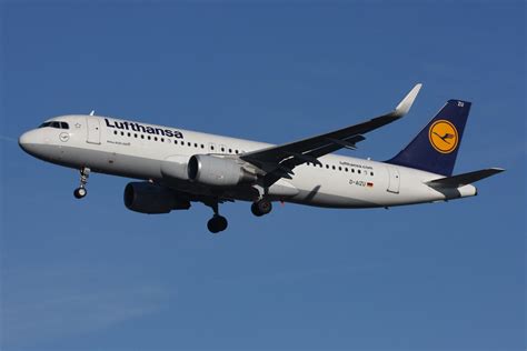 There has been a lot of talk about covid 'vaccine passports' as one of the solutions being proposed to open up travel. Lufthansa va permite pasagerilor să folosească noile ...