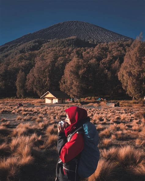 Tips Mendaki Gunung Bagi Wanita Pemula Ala Seven Summiteers