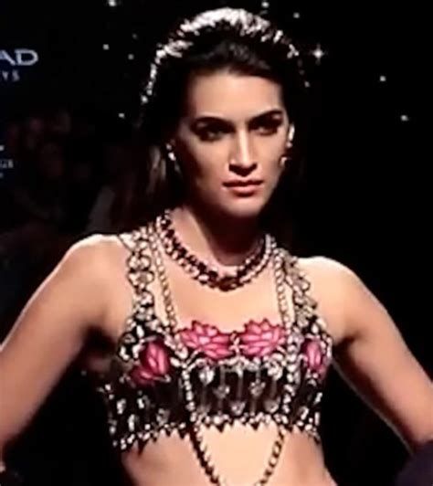 When Kriti Sanon Flaunted Her Sensuous Figure In An Ornate Bralette And