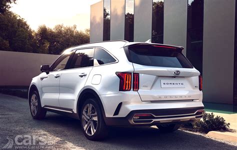 Kia motors america provides a wide range of cars that meet your lifestyle. New Kia Sorento REVEALED ahead of Geneva debut as Kia's ...