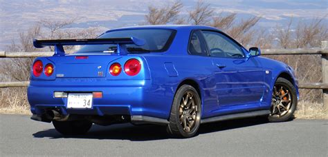 I started this blog as a way to make sense of the hundreds of photos on my phone and. GTR BNR34 NISMO仕様のレンタカーで箱根・富士山をドライブ | Fun2Drive 楽しい車のレンタル