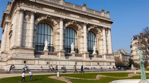 Le Palais Galliera Unique Musée Permanent De La Mode En 2019