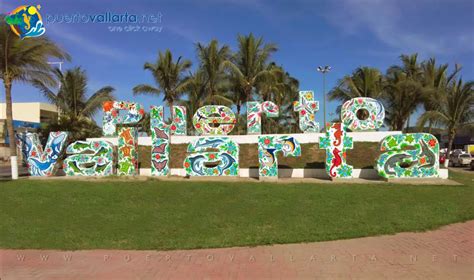 The Puerto Vallarta Sign Puerto Vallarta Letters On The Malecon