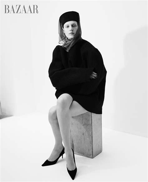Julia Nobis Is Effortlessly Chic On Harpers Bazaar Us Cover