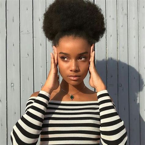 Pin By Azanna Rae On Afro Hairstyles In 2019 Natural Hair Styles