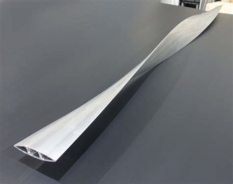 Aluminium Extrusion Profile Twisting Section Bending