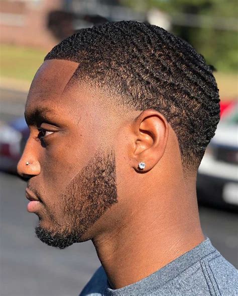 Basically, the afro fade comprises a wild top with sides nicely shaved. 24+ Best Waves Haircuts for Black Men in 2021 - Men's Hairstyle Tips