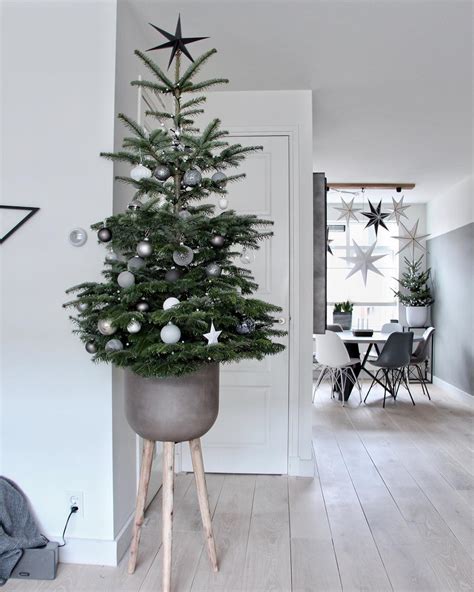 Top Scandinavian Style Christmas Decor Inspo From Instagram