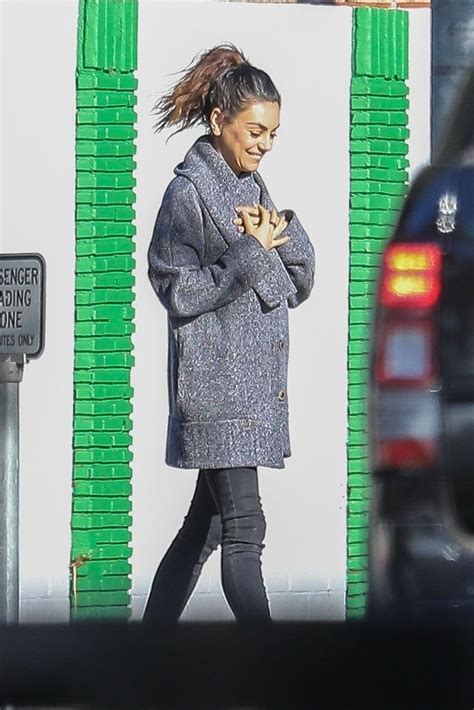 � follow me at instagram. MILA KUNIS Out in Beverly Hills 02/06/2020 - HawtCelebs