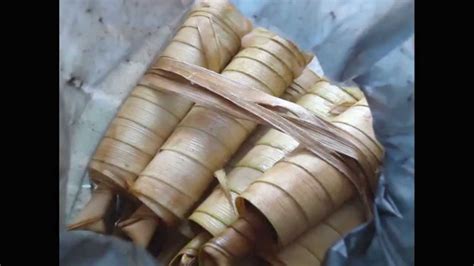 Makanan ini adaptasi dari negri ginseng ini belakangan menjadi perhatian publik, bagaimana tidak makanan ini terasa. Clorot, Makanan Khas Purworejo - YouTube