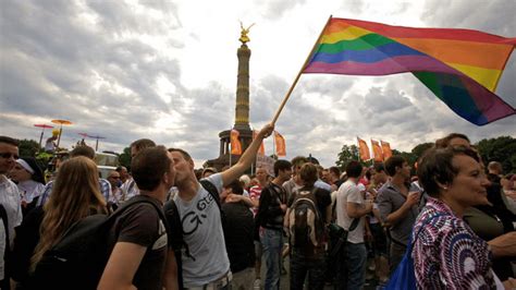 Germany Votes To Legalise Same Sex Marriage Express Magazine