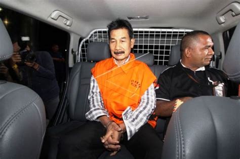 Nonton online berita dan info bupati solok selatan terupdate hanya di vidio. KPK Tahan Bupati Solok Selatan Terkait Kasus Korupsi ...