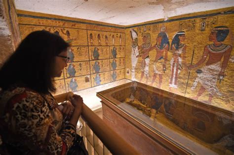 Explore King Tuts Tomb And The Mysteries Behind It