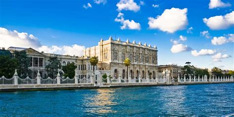 Dolmabahçe Palace Turkeys Biggest Palace Istanbul Insider