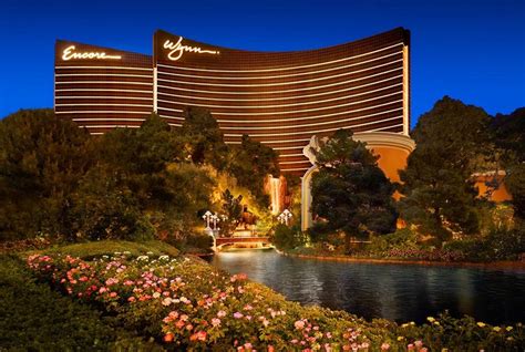 Las Vegas Luxury Wynn Resorts Breaks Forbes Travel Guide Five Star Record