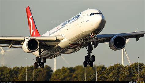 Tc Jod Turkish Airlines Airbus A330 300 At Amsterdam Schiphol