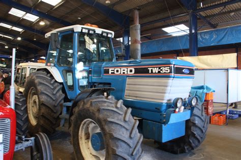 Ford Tw 35 Tractor And Construction Plant Wiki The Classic Vehicle