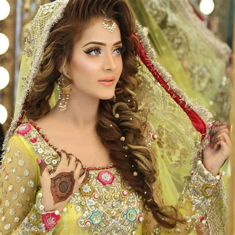 pakistani bridal hairstyles wedding bridal pakistani hairstyles kashee hair style mehndi kashees