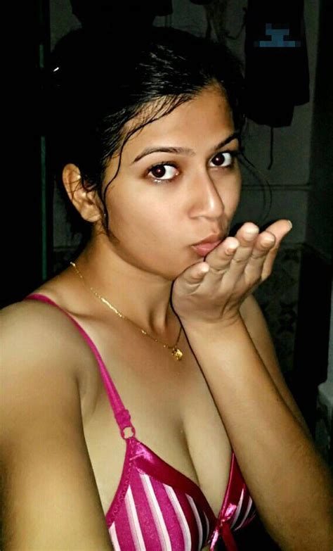 Indian Cute Desi Girl Clicked Nudes Of Her With Bf While Having Sex