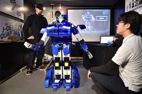 Softbank Unit Works On Humanoid Robot That Transforms Into Car Wsj