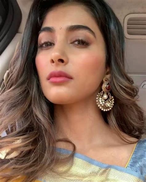 Pin On Pooja Hegde