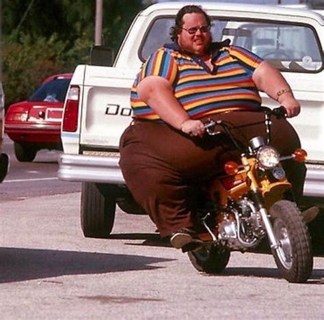 Big Guy Mini Bike Epic Fails Funny Fails Funny Jokes Best Funny Images Funny Photos Oops