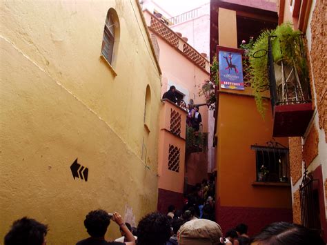 El Callejón Del Beso Y Su Leyenda En Guanajuato México