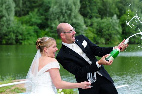 Und wenn sie in dieser rubrik doch nicht fündig werden sollten, gibt es hier noch mehr sprüche zur hochzeit aller art. Sprüche Eiserne Hochzeit Wilhelm Busch - Sprüche eiserne ...