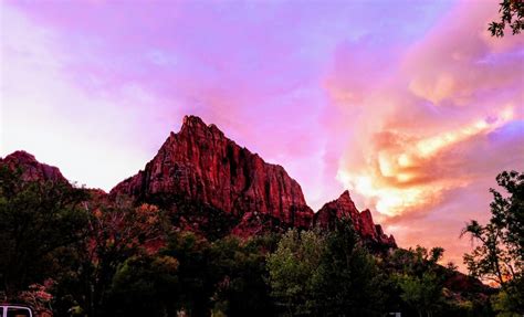 Sunrise In Zion National Park Smithsonian Photo Contest Smithsonian