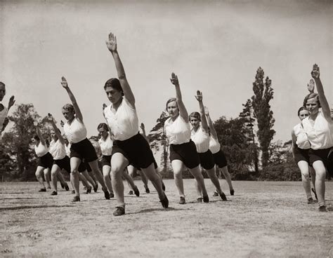 Naked Girls Exercise Vintage Telegraph
