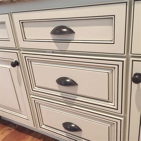 Paint the entire surface with the glaze. What is Cabinet Glazing? - Bella Tucker