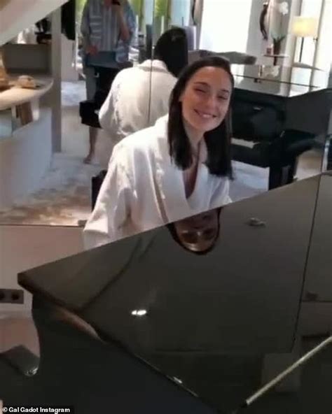 From Hollywood To The Keys Gal Gadots Impressive Piano Skills Shown