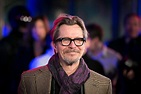 Gary Oldman Apologizes for Stereotyping Jews – Rolling Stone