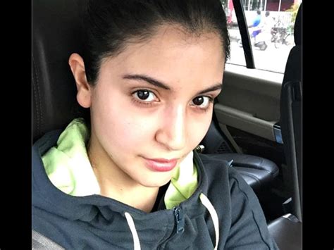 Anushka Sharma Spotted Without Makeup On The Sets Of Phillauri Latest