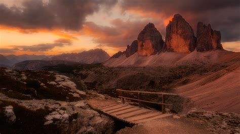 Hintergrundbilder Dolomiten Berge Dunkel Landschaft Himmel Natur